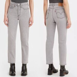 Levi’s Wedgie Straight in Gray